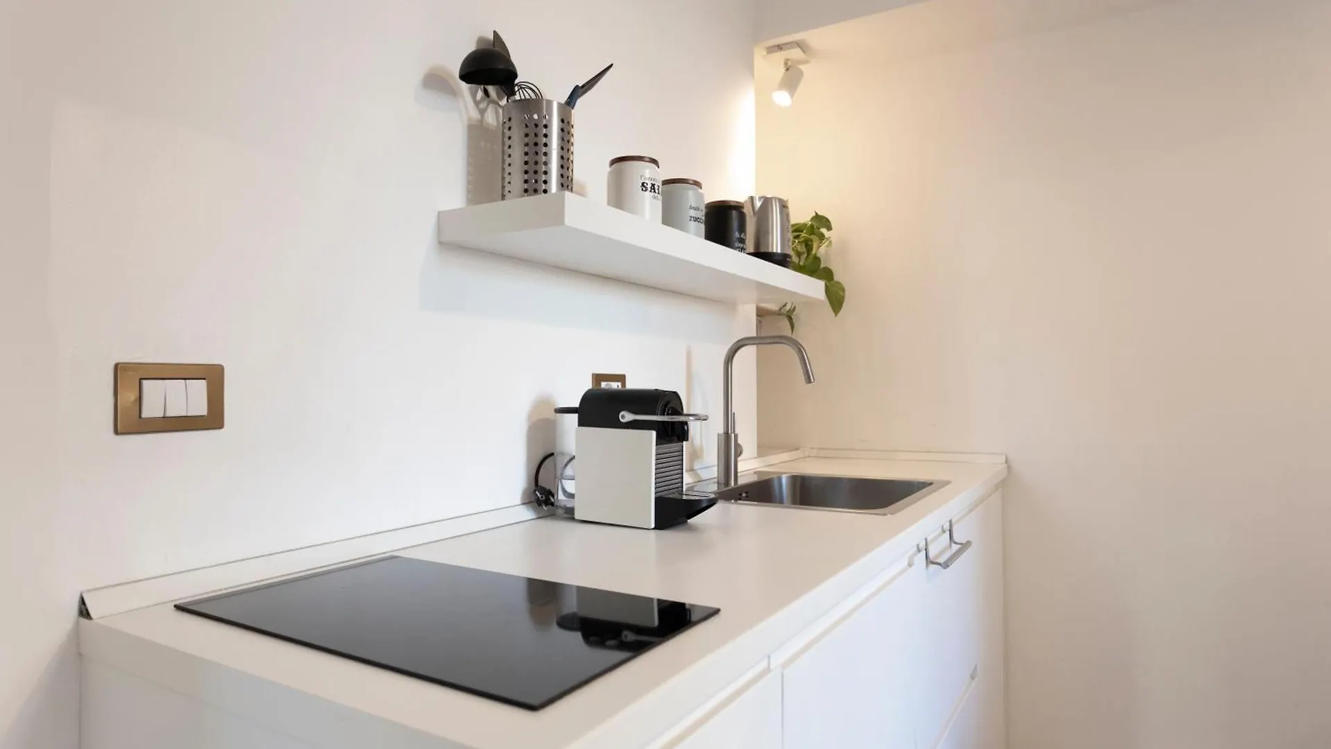 Maggi Milano - New Beautiful Apartments In The City Center 0*,